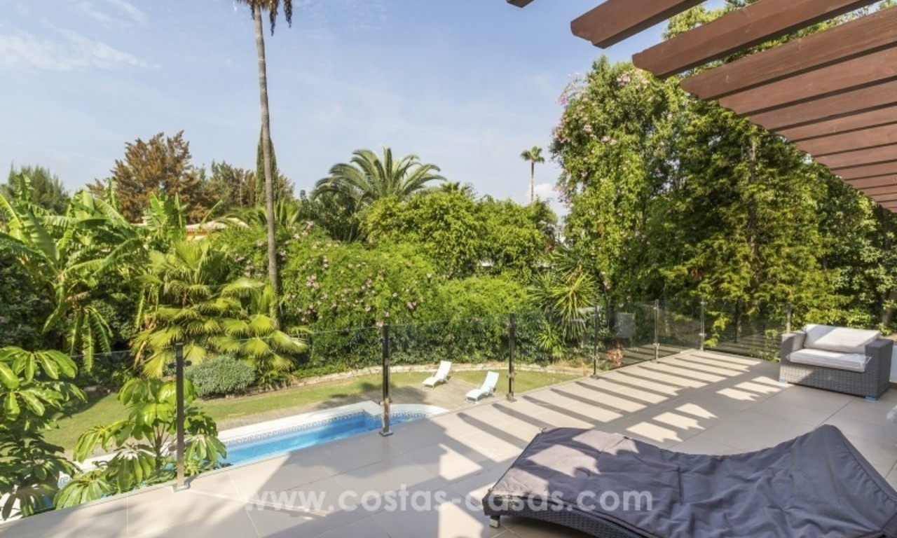 Villa moderna recién reformada en venta en Nueva Andalucía, Marbella 7