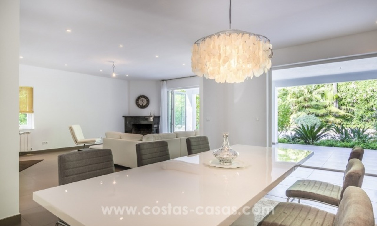 Villa moderna recién reformada en venta en Nueva Andalucía, Marbella 15