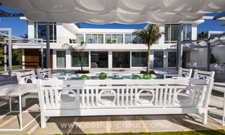 Villa contemporaine près de la plage à vendre à Guadalmina Baja, Marbella. 27674 