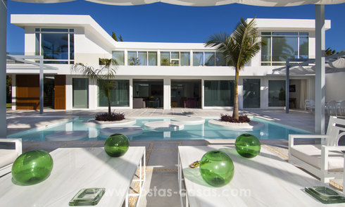 Villa contemporaine près de la plage à vendre à Guadalmina Baja, Marbella. 27675