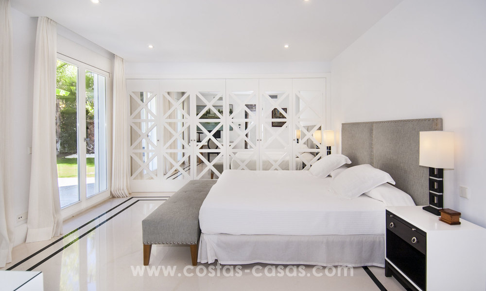 Villa contemporaine près de la plage à vendre à Guadalmina Baja, Marbella. 27689