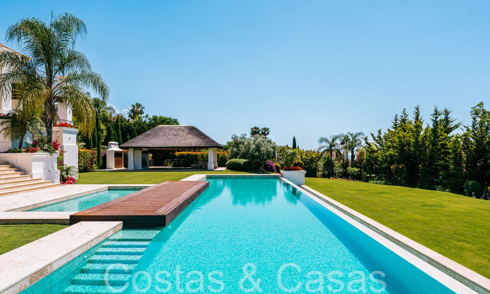 Magnifique villa de luxe avec vue panoramique sur la mer à Sierra Blanca sur le Golden Mile de Marbella 68160