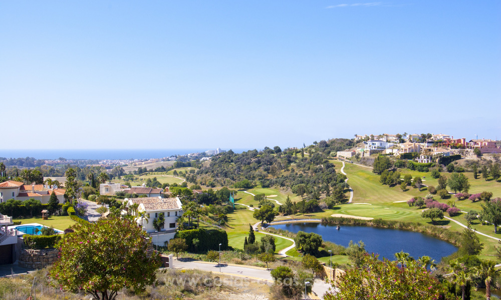 Villa avec vues fantastiques sur le golf et la mer en vente à Benahavis - Marbella 29759