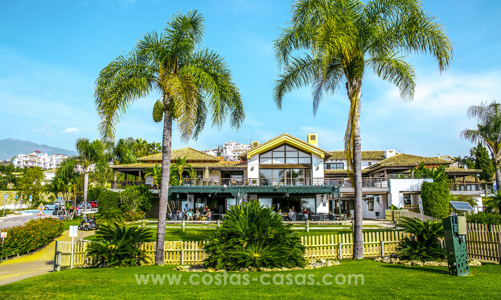 Appartements neufs et modernes à vendre à Benahavis - Marbella avec vue sur golf et mer. 7359