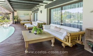 Villa contemporaine avec des influences asiatiques à vendre en première ligne de golf à Marbella 17417 