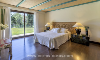 Villa contemporaine avec des influences asiatiques à vendre en première ligne de golf à Marbella 17424 