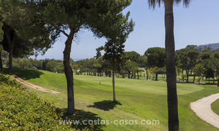 Villa contemporaine avec des influences asiatiques à vendre en première ligne de golf à Marbella 17438 
