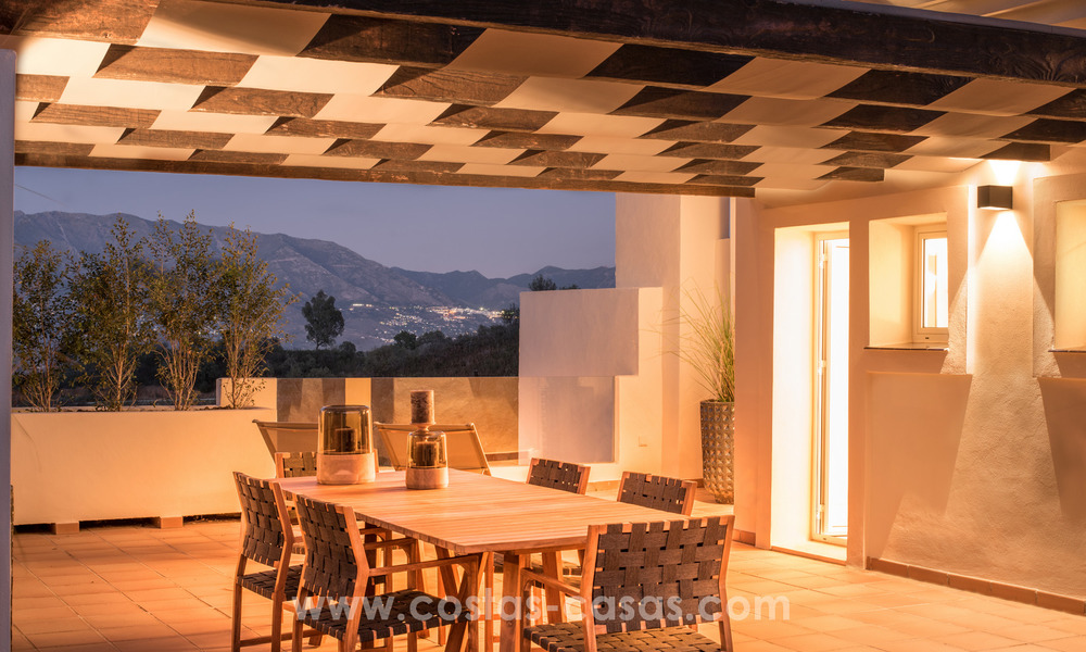 Nouveaux appartements de luxe de style andalou à vendre à Marbella 21550
