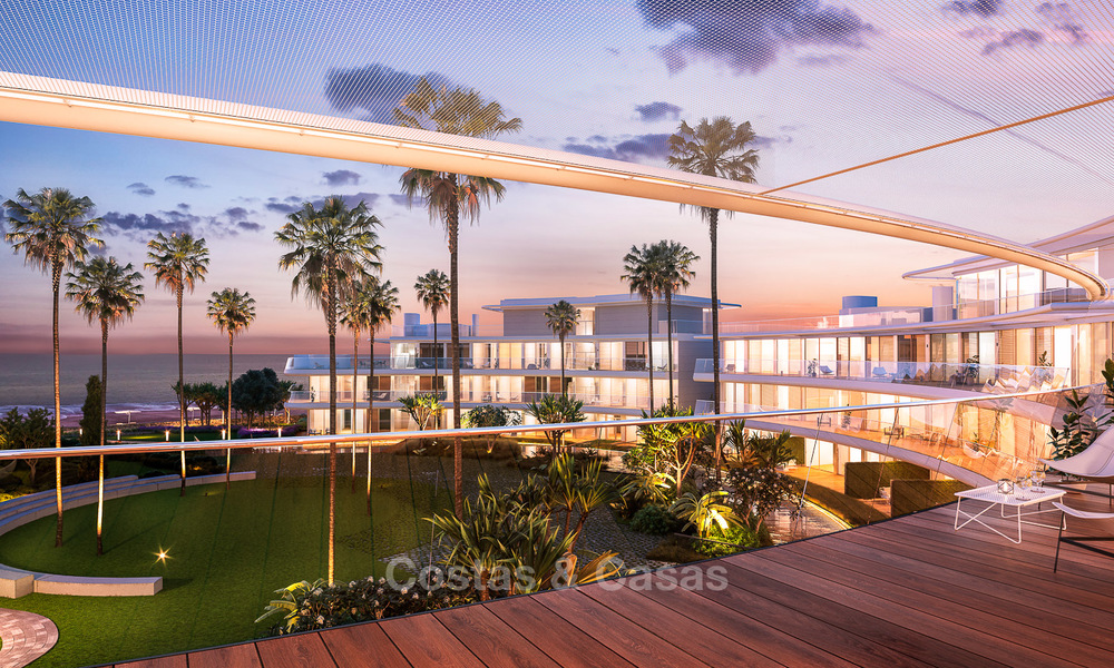 Appartements modernes de luxe en première ligne de plage à vendre à Estepona, Costa del Sol. Prêt à emménager 3841