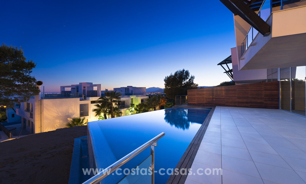 Maisons de ville modernes de luxe à vendre à Sierra Blanca, Mille d'Or, Marbella 7401