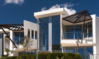Maisons de ville modernes de luxe à vendre à Sierra Blanca, Mille d'Or, Marbella 7404 