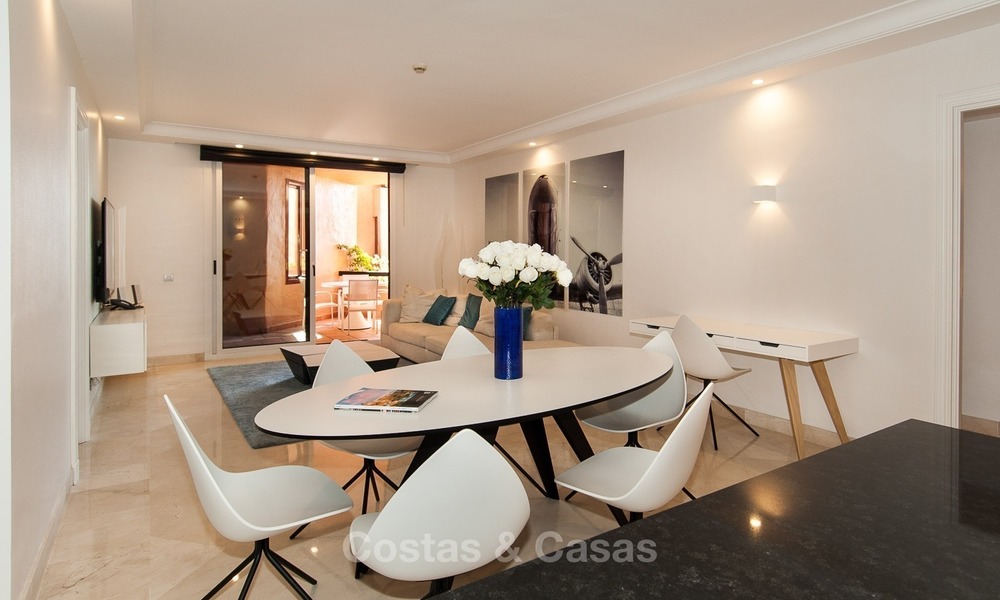 A vendre à l’Hotel Kempinski, Marbella - Estepona: Appartement rénové dans un style moderne 334
