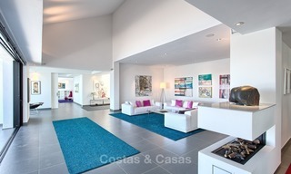 Villa spectaculaire et moderne à vendre avec vue sur mer et golf à Benahavis - Marbella 1020 