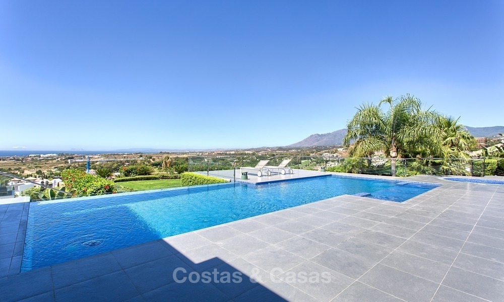 Villa spectaculaire et moderne à vendre avec vue sur mer et golf à Benahavis - Marbella 1023