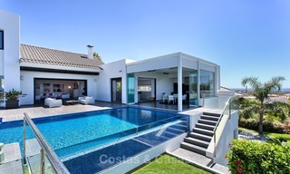 Villa spectaculaire et moderne à vendre avec vue sur mer et golf à Benahavis - Marbella 1028 