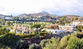 Villa Luxueuse et Moderne avec vue Mer et Golf à vendre à Benahavis, Marbella 1126 