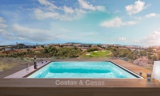 Bonne affaire! Première Ligne de Golf, Villa Moderne avec vue panoramique à vendre, sur le New Golden Mile, Estepona - Marbella 1246 