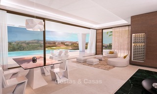Bonne affaire! Première Ligne de Golf, Villa Moderne avec vue panoramique à vendre, sur le New Golden Mile, Estepona - Marbella 1250 
