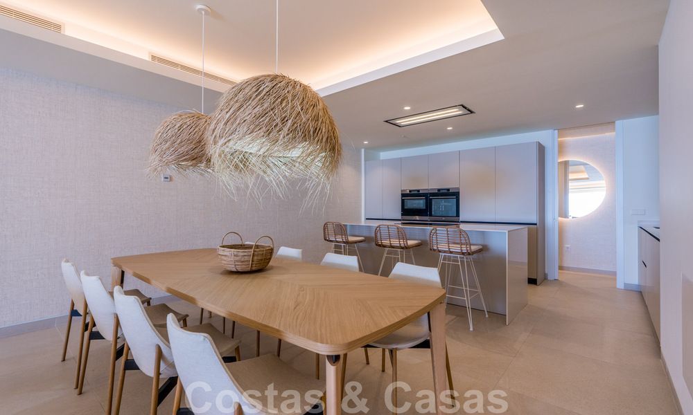 Appartements Luxueux à vendre, Face à la Mer Méditerranée, à Estepona centre 40587