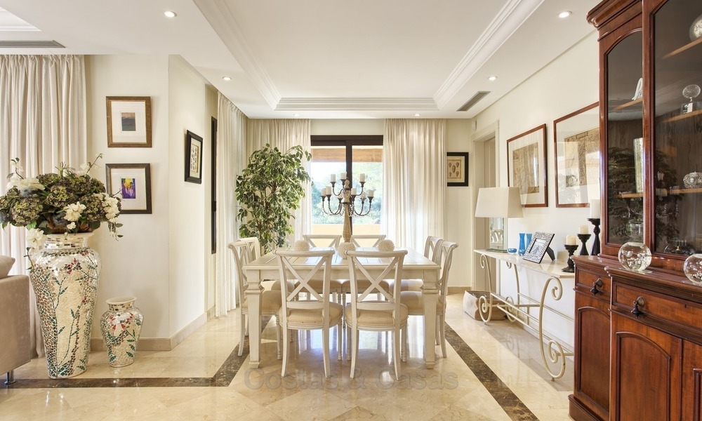 Bonne affaire! Appartement de Luxe au Rez-de-chaussée avec Piscine Privée à Aloha, Nueva Andalucia, Marbella 1390