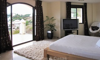 Villa à vendre avec vue Mer et Montagnes dans une Résidence Sécurisée à La Quinta, Benahavis - Marbella 2011 