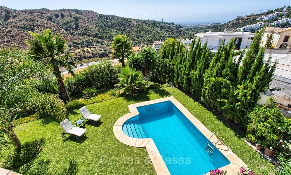 Villa à vendre avec vue Mer et Montagnes dans une Résidence Sécurisée à La Quinta, Benahavis - Marbella 2037
