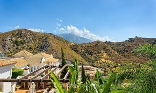 Villa à vendre avec vue Mer et Montagnes dans une Résidence Sécurisée à La Quinta, Benahavis - Marbella 2038 