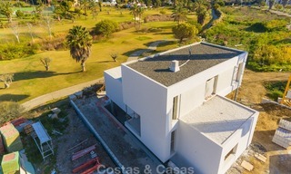 Villas contemporaines à vendre dans un Nouveau Projet, directement sur le Golf à Estepona - Marbella 2071 