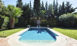 Villa à vendre: Bungalow situé sur le New Golden Mile, prêt de la Plage, á Marbella, Estepona 2239 