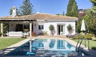 Villa à vendre: Bungalow situé sur le New Golden Mile, prêt de la Plage, á Marbella, Estepona 2202 