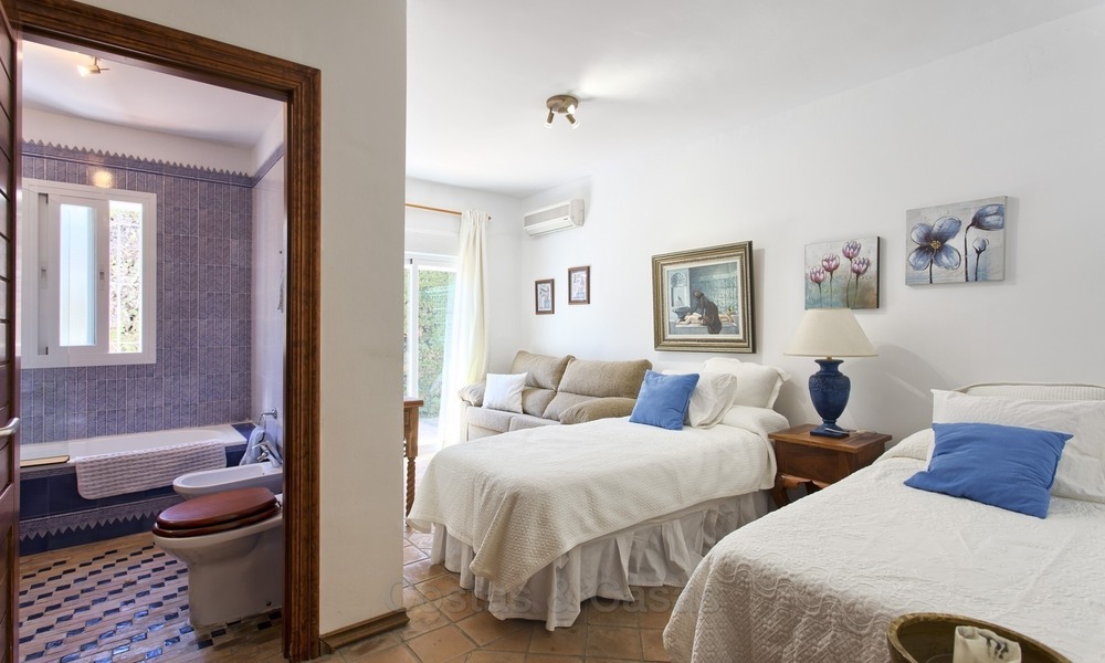 Villa à vendre: Bungalow situé sur le New Golden Mile, prêt de la Plage, á Marbella, Estepona 2205