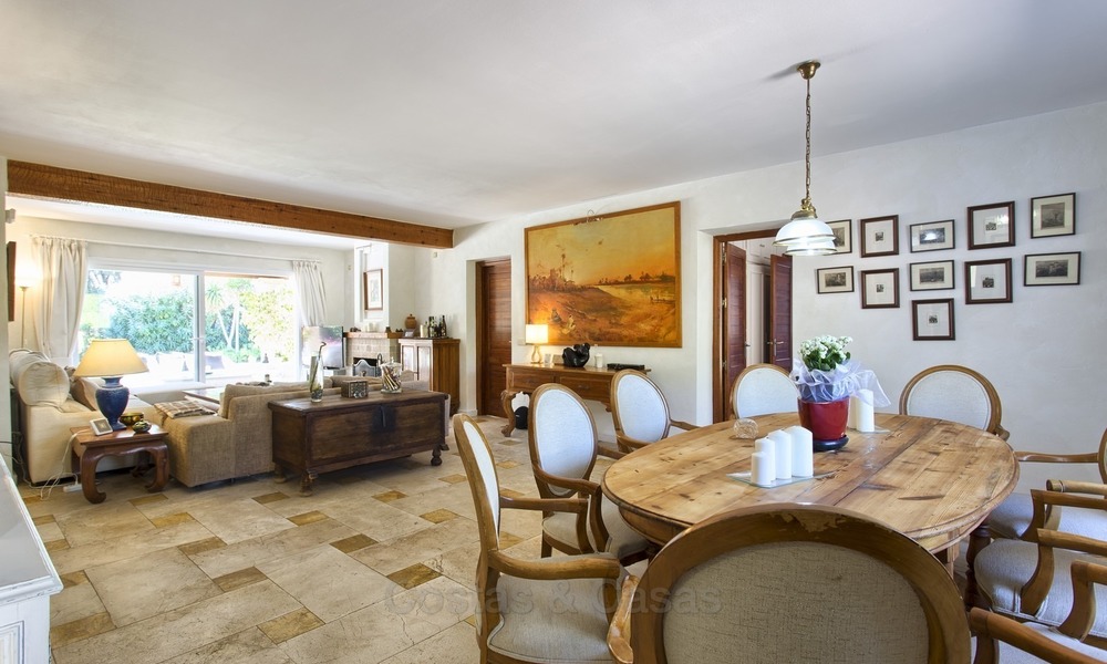 Villa à vendre: Bungalow situé sur le New Golden Mile, prêt de la Plage, á Marbella, Estepona 2210