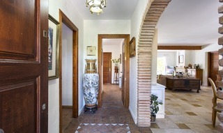 Villa à vendre: Bungalow situé sur le New Golden Mile, prêt de la Plage, á Marbella, Estepona 2215 