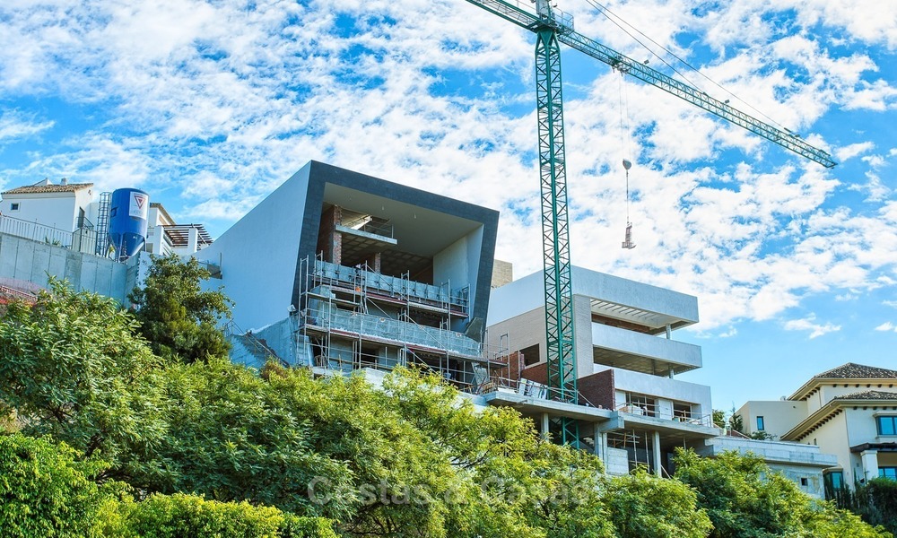 Occasion unique d'acheter une Villa de Luxe, Moderne en Construction avec vue Mer et Golfe, à Benahavis, Marbella 2290