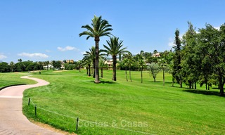 Appartement de luxe, moderne, rénové, Frontline golf à vendre à Nueva Andalucia - Marbella 2901 