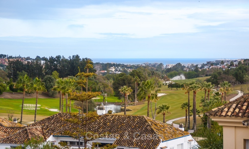 Penthouse de luxe à vendre, directement sur le Golf à Nueva Andalucia - Marbella 2452