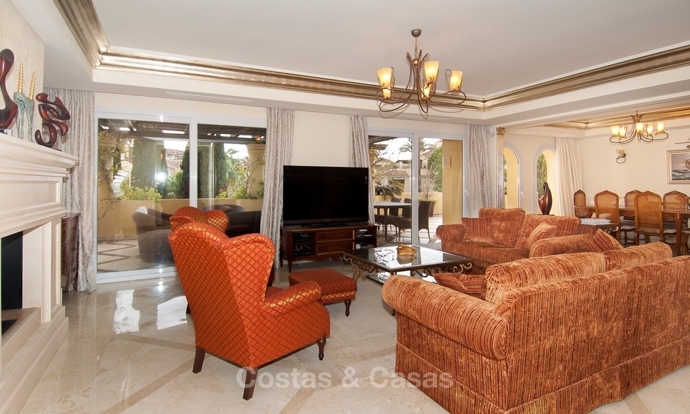 Penthouse de luxe à vendre, directement sur le Golf à Nueva Andalucia - Marbella 2455