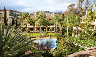 Penthouse de luxe à vendre, directement sur le Golf à Nueva Andalucia - Marbella 2462 