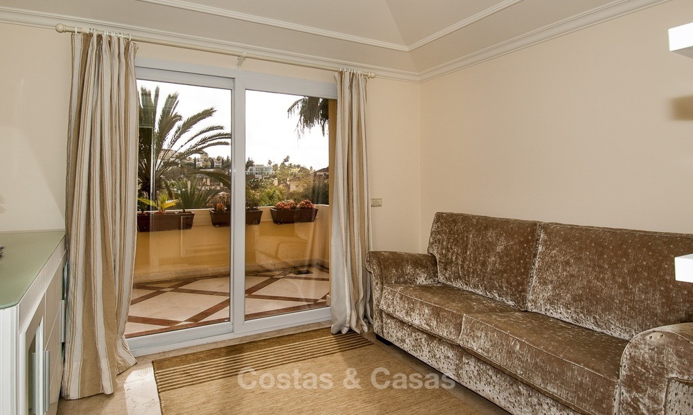 Penthouse de luxe à vendre, directement sur le Golf à Nueva Andalucia - Marbella 2467