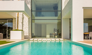 Fantastique Villa Moderne à vendre, près d’un Golf avec Vue Mer, à Benahavis - Marbella 33942 
