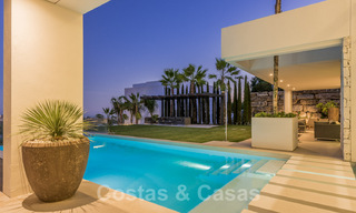 Fantastique Villa Moderne à vendre, près d’un Golf avec Vue Mer, à Benahavis - Marbella 33953 