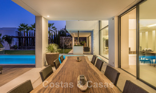 Fantastique Villa Moderne à vendre, près d’un Golf avec Vue Mer, à Benahavis - Marbella 33954 