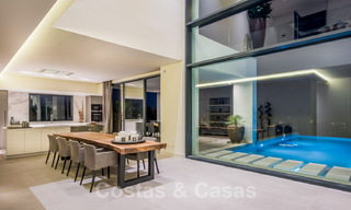Fantastique Villa Moderne à vendre, près d’un Golf avec Vue Mer, à Benahavis - Marbella 33971 
