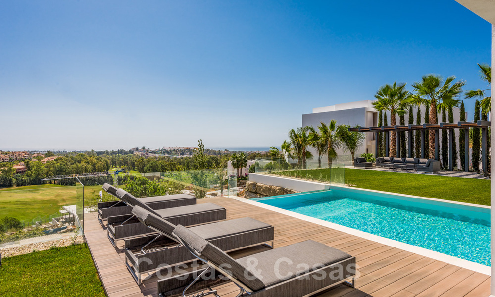 Fantastique Villa Moderne à vendre, près d’un Golf avec Vue Mer, à Benahavis - Marbella 33972