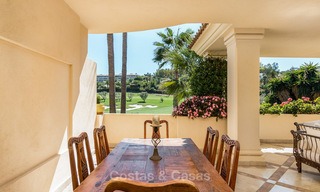 Appartement spacieux de luxe à vendre, première ligne de golf à Nueva Andalucia - Marbella 4084 