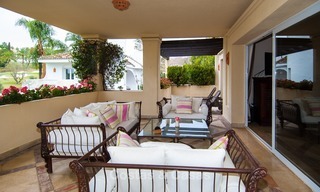 Appartement spacieux de luxe à vendre, première ligne de golf à Nueva Andalucia - Marbella 2582 