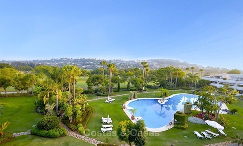 Penthouse de luxe, spacieux et moderne à vendre, Première ligne de Golf à Nueva Andalucia - Marbella 2544