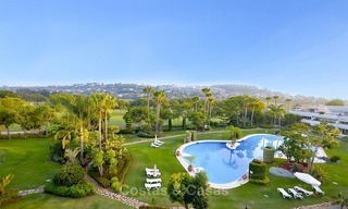 Penthouse de luxe, spacieux et moderne à vendre, Première ligne de Golf à Nueva Andalucia - Marbella 2544 