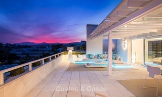 Penthouse de luxe, spacieux et moderne à vendre, Première ligne de Golf à Nueva Andalucia - Marbella 2568 