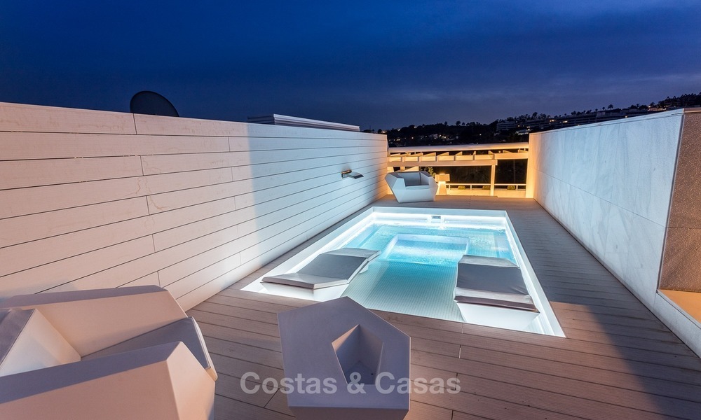 Penthouse de luxe, spacieux et moderne à vendre, Première ligne de Golf à Nueva Andalucia - Marbella 2569
